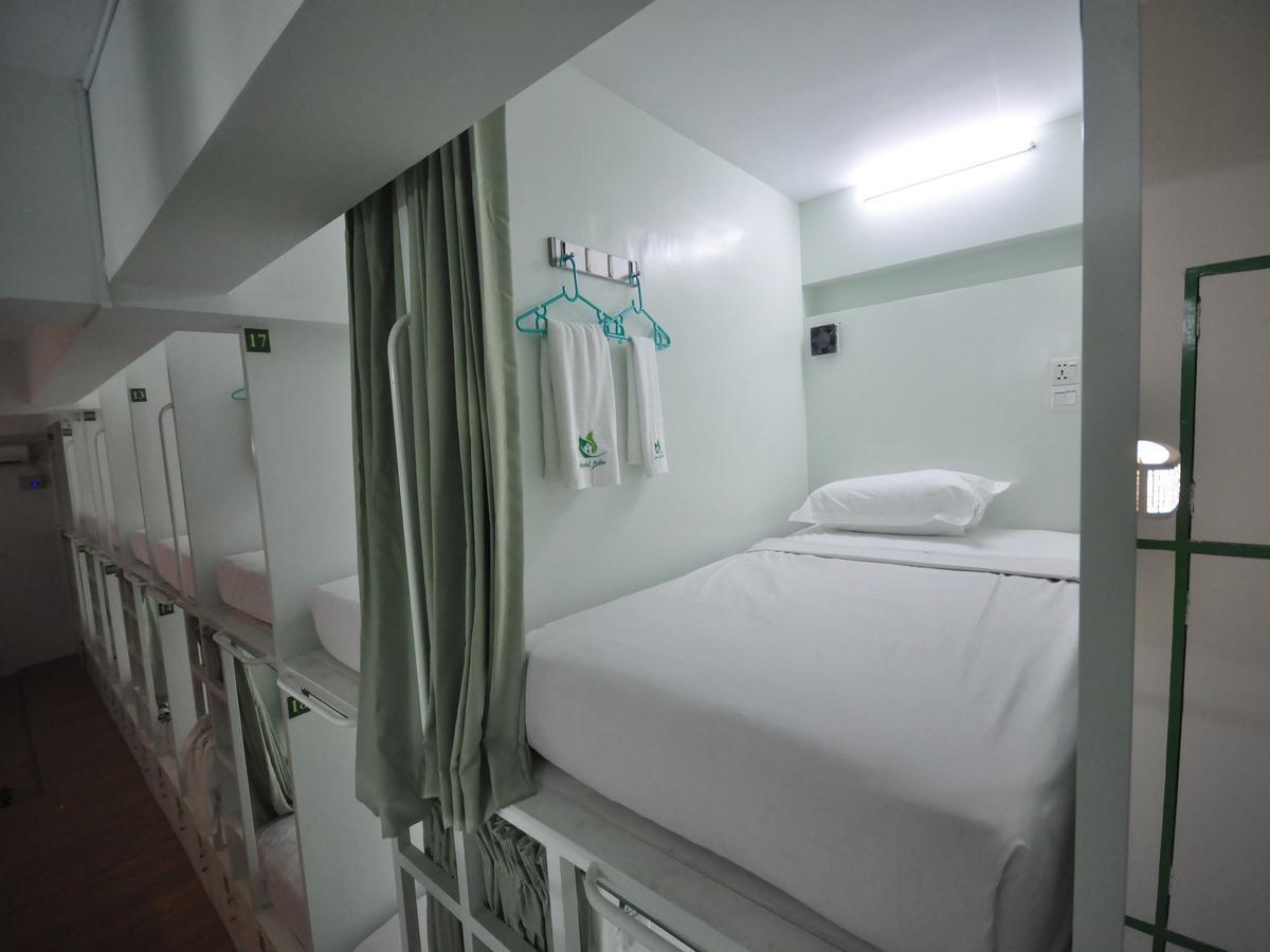 Hostel Latha Янгон Экстерьер фото